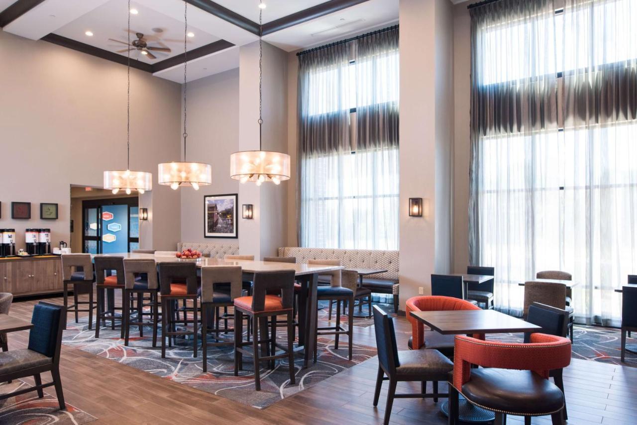 Hampton Inn And Suites At Wisconsin Dells Lake Delton Extérieur photo