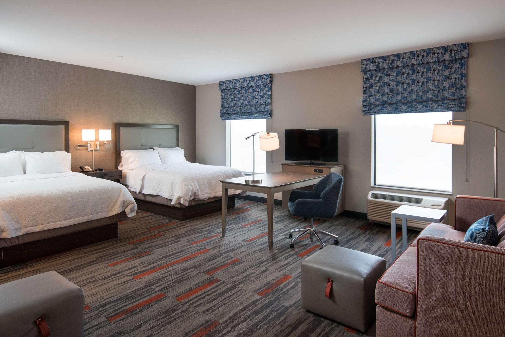 Hampton Inn And Suites At Wisconsin Dells Lake Delton Extérieur photo
