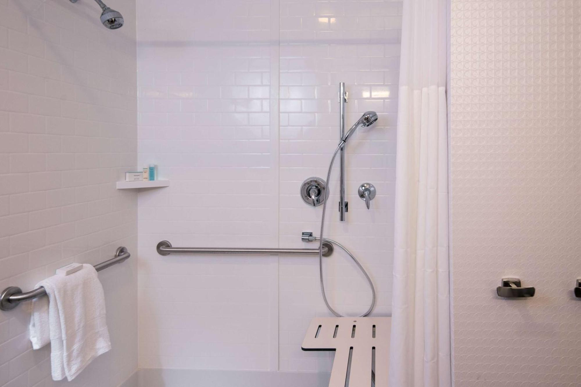 Hampton Inn And Suites At Wisconsin Dells Lake Delton Extérieur photo