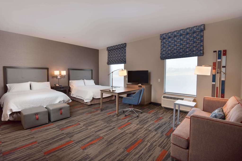 Hampton Inn And Suites At Wisconsin Dells Lake Delton Chambre photo
